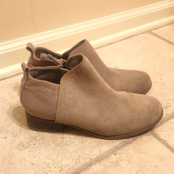 Toms Women's Gray Taupe Suede & Fabric Zip-Up Ankle Boots Size 7.5 - Picture 1 of 10
